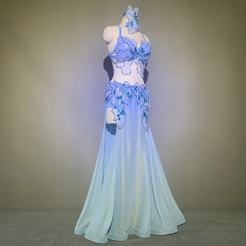 2026 벨리댄스 맞춤형 라인스톤 브라 메쉬 패치워크 스커트 세트 여성용 오리엔탈 인도 드럼 댄스 대회 무대 의상