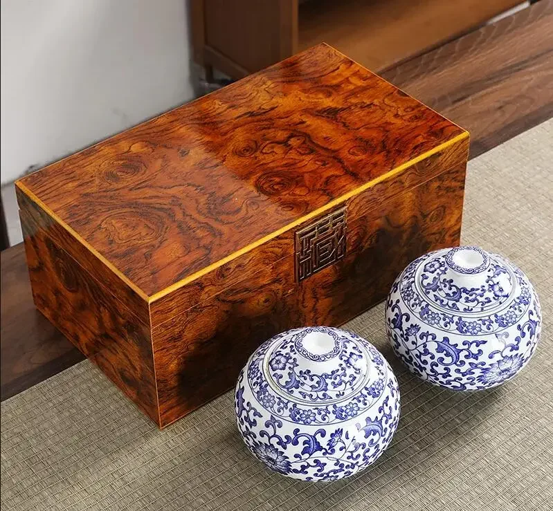 

Сине-белый фарфоровый контейнер для чая с деревянной подарочной коробкой Портативная герметичная банка Креативная керамическая банка для хранения чая Праздничный подарок