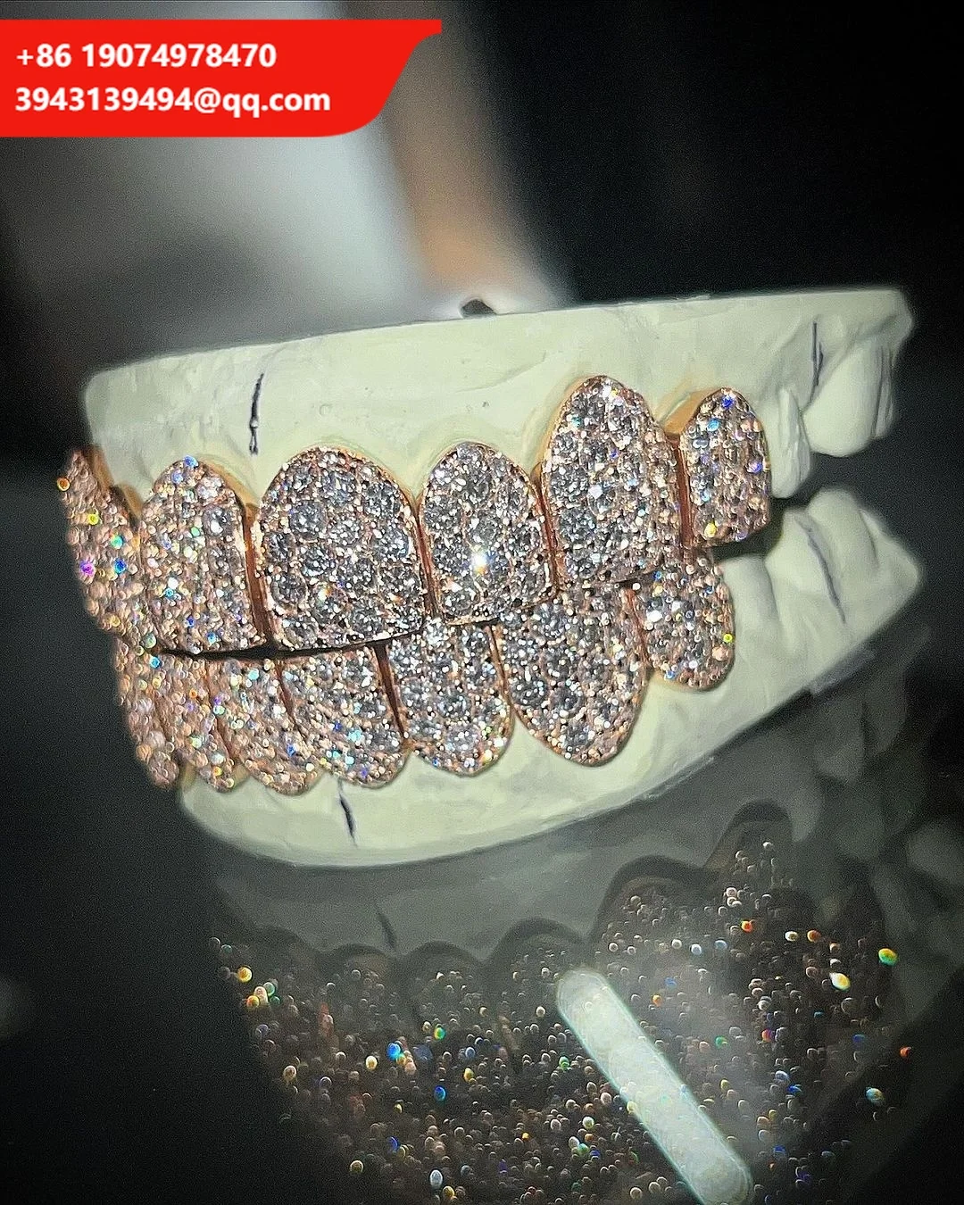 

Custom VVS Moissanite S925 Silver Teeth Grillz Silver Diamond Bling Tooth Grills For Men Women High-End Jewelry Pass Test 8 On 8