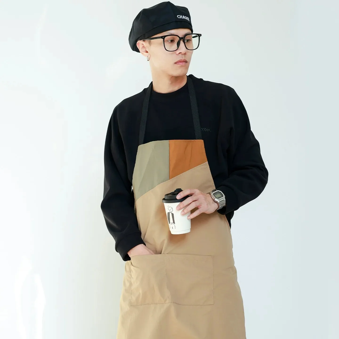 Fashionable Patchwork Apron with Water-Repellent Fabric and Pockets for Men's and Women's Coffee Shop Creative Studio Workwear
