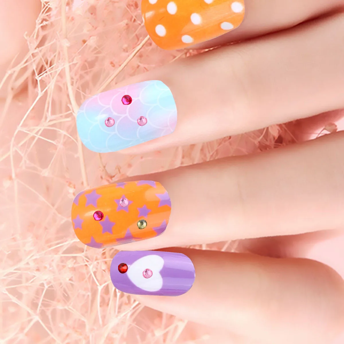 

1Set Nail Art Decoration Kit Stylish Rhinestone Applicator Pen Set for Elegant Nail Design Multiple Color Options DIY Manicure