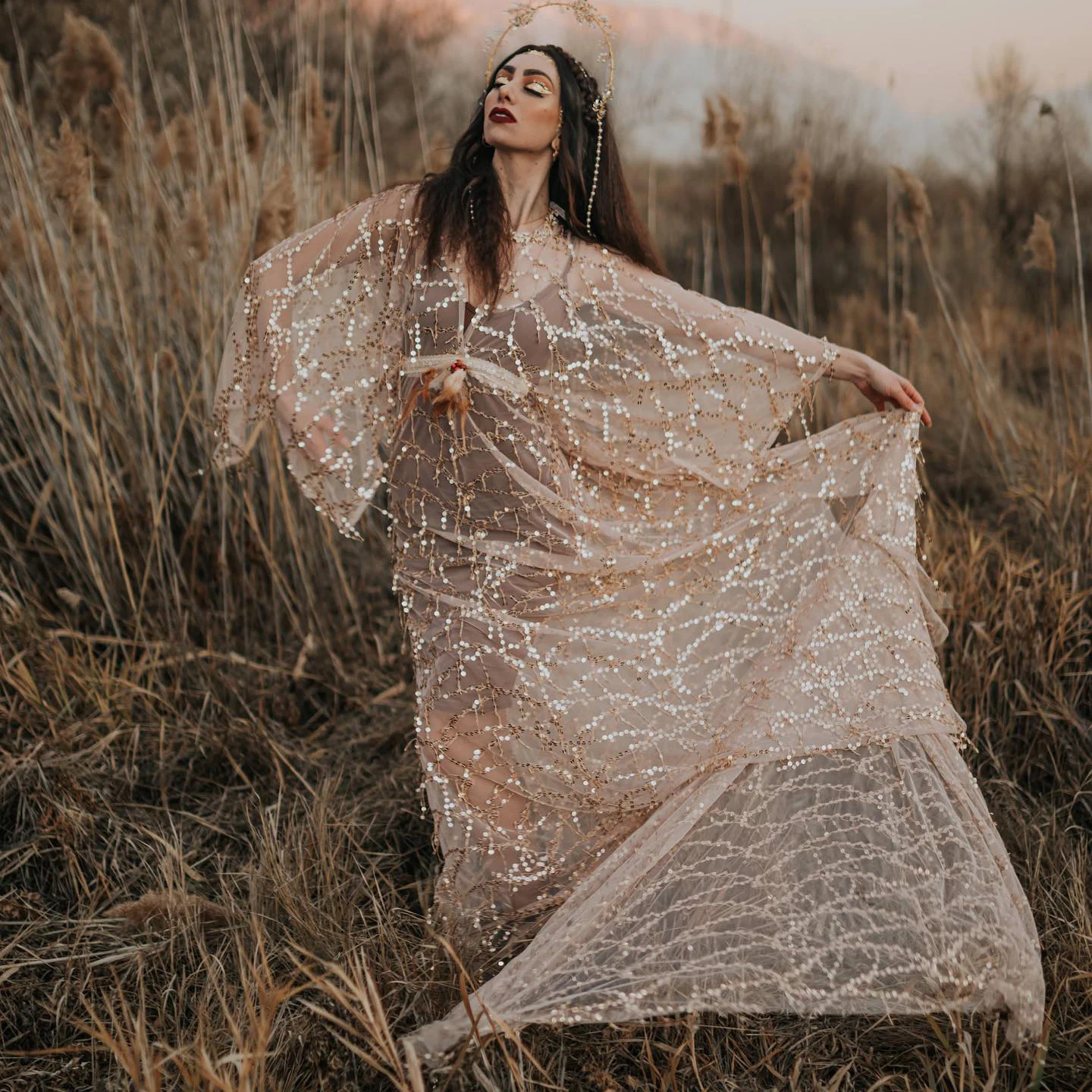 Vestido de fotografía de maternidad con lentejuelas doradas y mangas largas de murciélago para estudio, cuello en V, ilusión personalizada, vestidos bohemios para Baby Shower