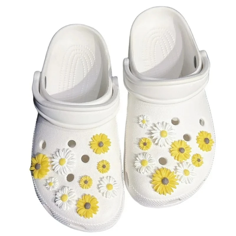 Designer Quality DIY Fashion Daisy Flower Shoe Charms Set for Girls Unique Garden Decor Accessories Gift Idea