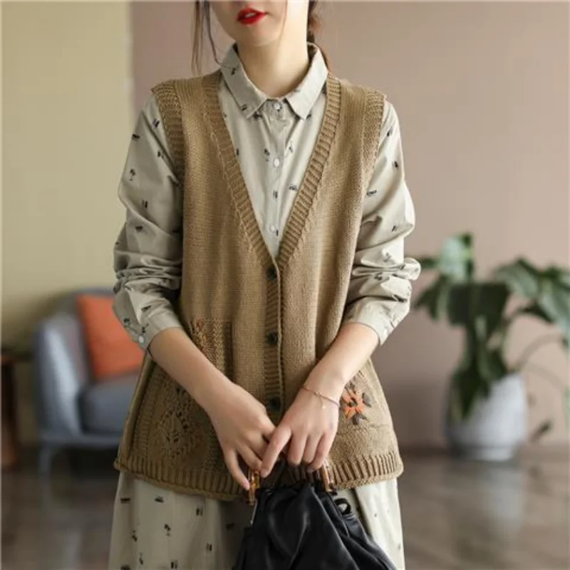 New Vest Vintage Knitted Cardigan Sweater V-Neck Vest Women 2023 Spring New Sleeveless Vest Printed Vest Cardigan Female Tops