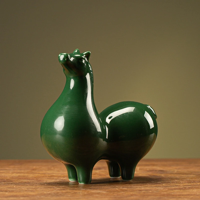 Ancient Chinese Style Ceramic Horse Tang Dynasty Type Steed Figurine Exquisite Artwork Modern Home Decorative Ornament Art Gift