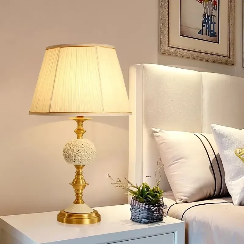 Modern Luxury Desk Lamp Hotel Style Home Decor Night Light Bedside Table Lamp for Living Room Bedroom Ambient Lighting
