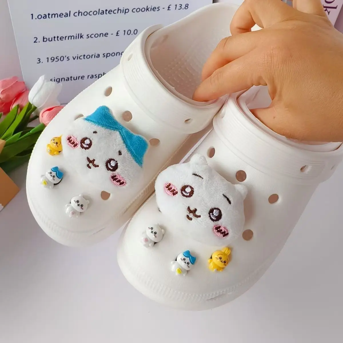 

Cute Cartoon Chikawas Clogs Shoe Buckle Kawaii ハチワレ Hachiware うさぎ USAG ちいかわ Shoe Flower Shoe Buckle Decorative