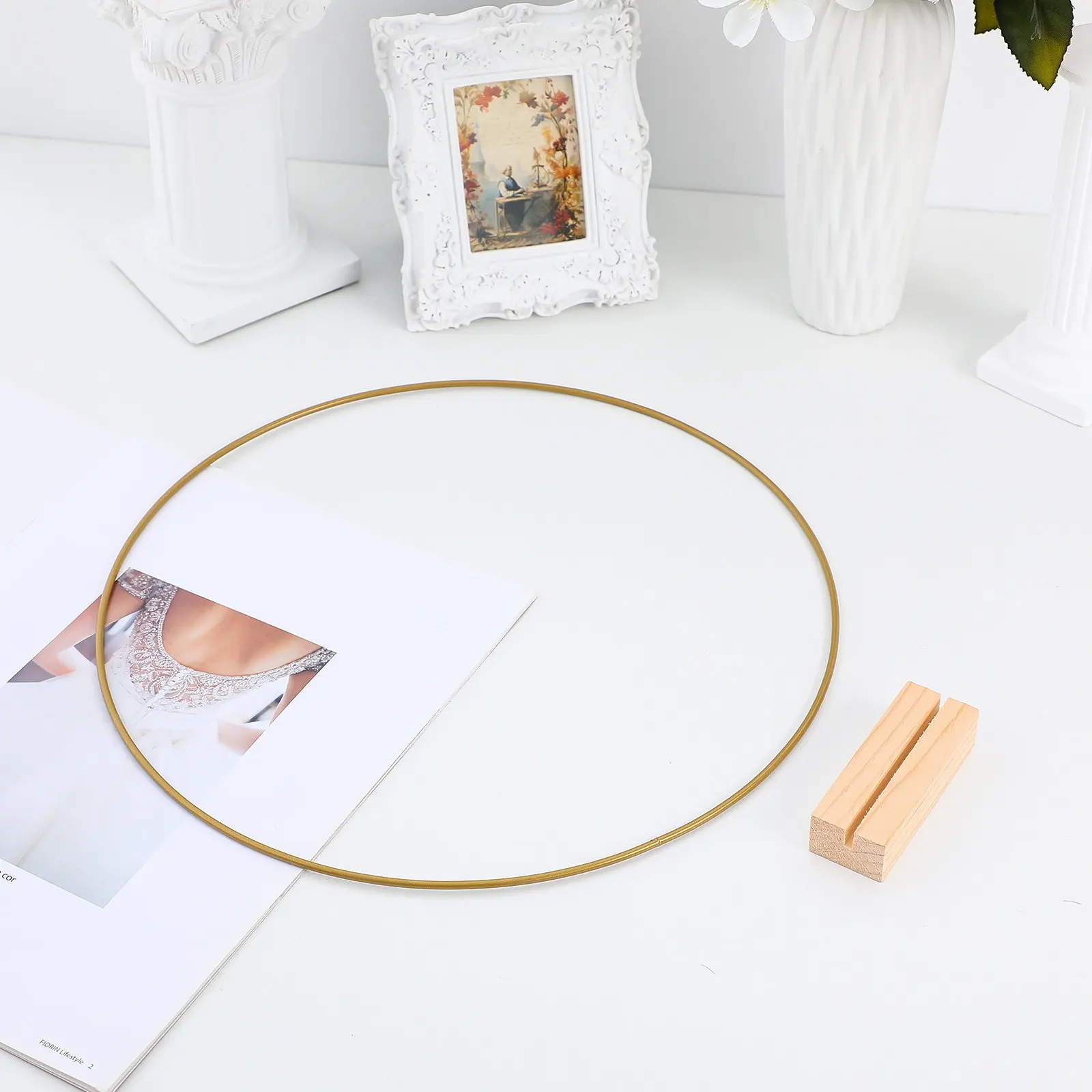 

10Pcs Iron Ring Decor Metal Hoops 30Cm with Wooden Base for DIY Floral Crafts Macrame Rings Wedding Decor Wreath Stand