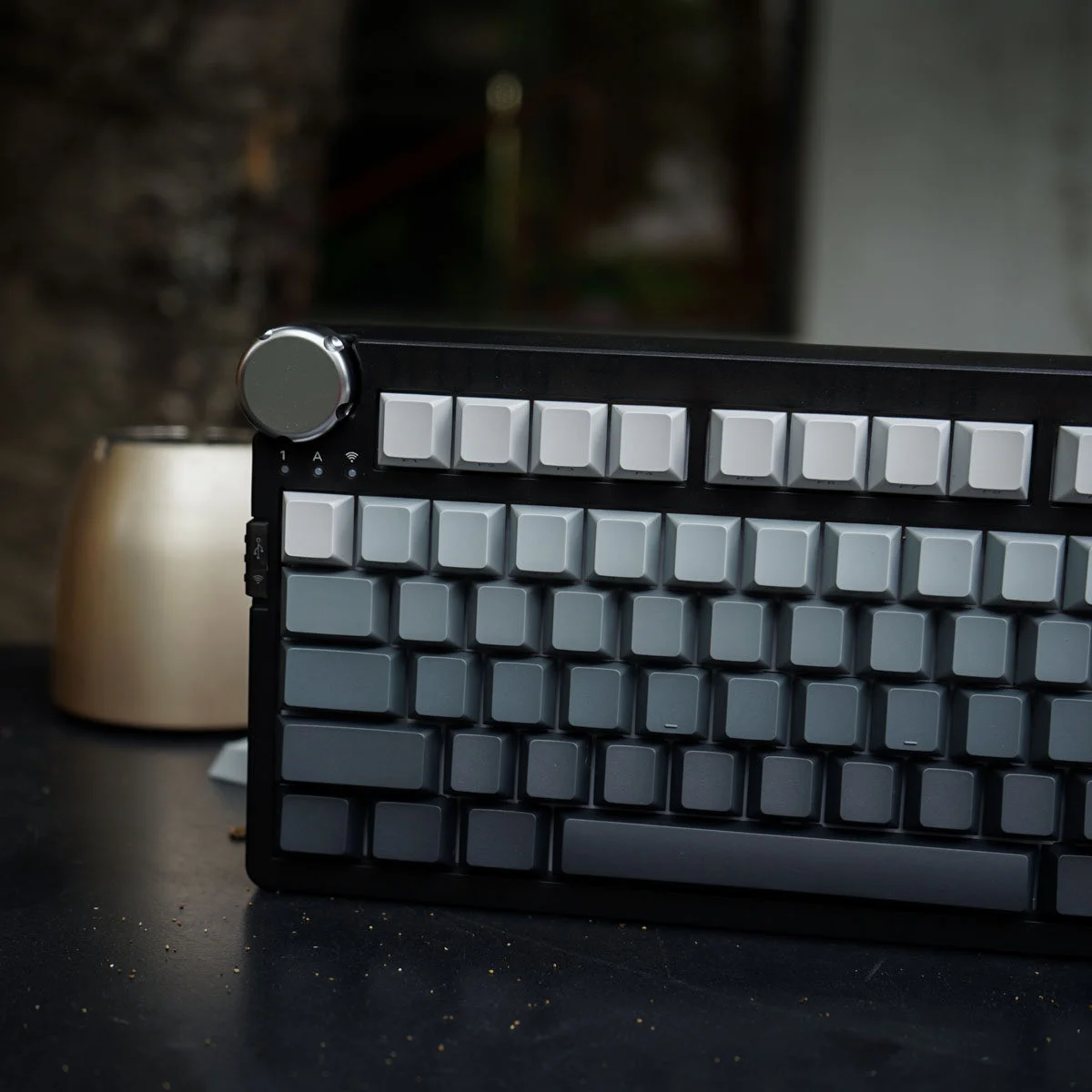 Daylight side light-transmitting keycap 129 keys OEM height PBT two-color immersion suitable for Wooting and other wireless mech