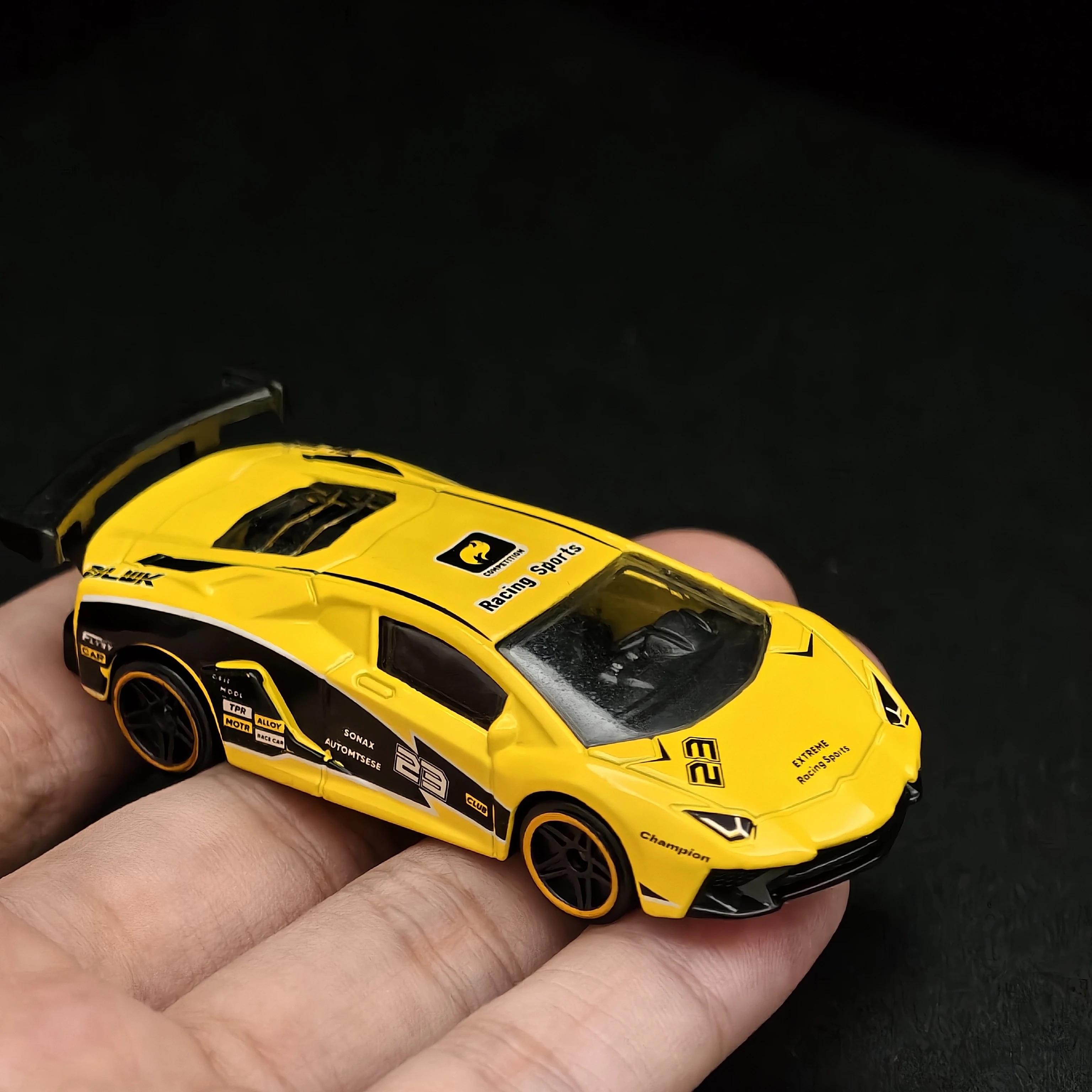 1/64 SVJ Diecast Alloy Car Model Toy Metal Body Yellow Supercar Racing Collectible Mini Car for Kids Gift and Home Desk Display