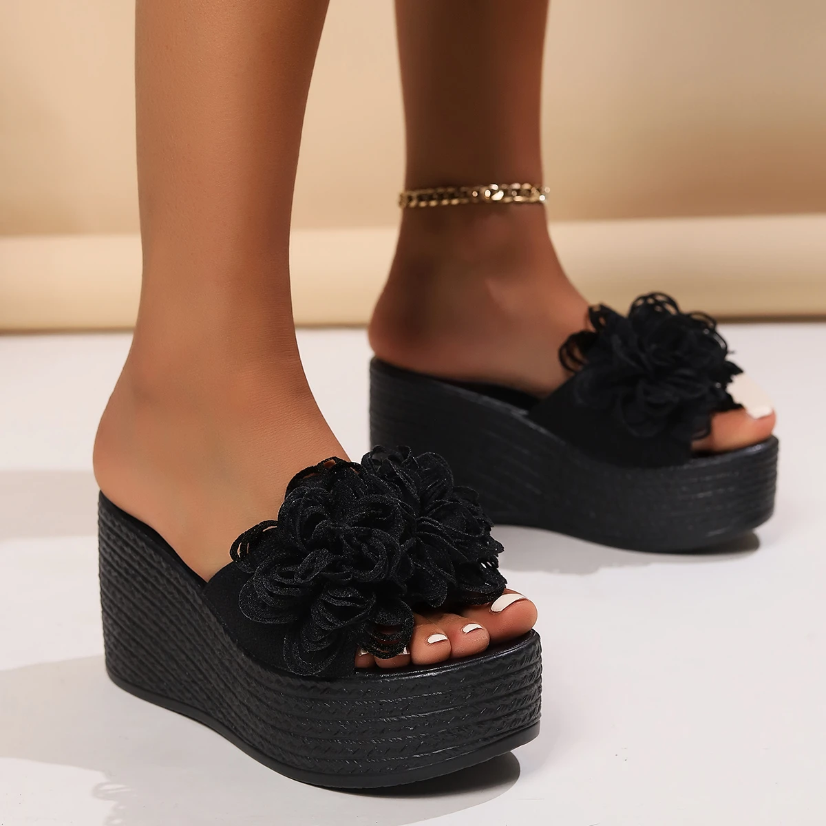 Women Wedges Slippers 2024 New Summer Beach Platform Sandals Fashion Flower Slippers Women High Heel Slippers Slides Women