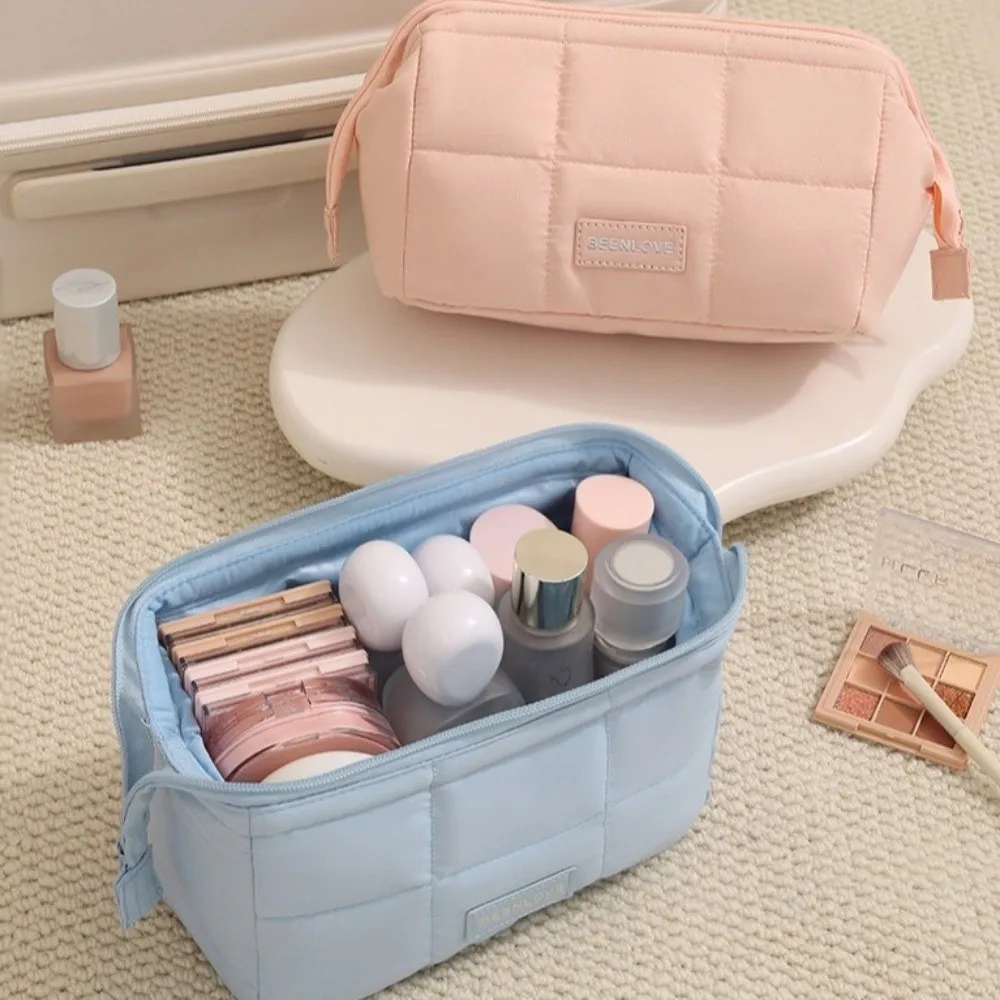 

Wide-open Women Cosmetic Bag Puffy Padded Large Capacity Makeup Organizer Handheld Multifunction Toiletry Storage Bag Outdoor