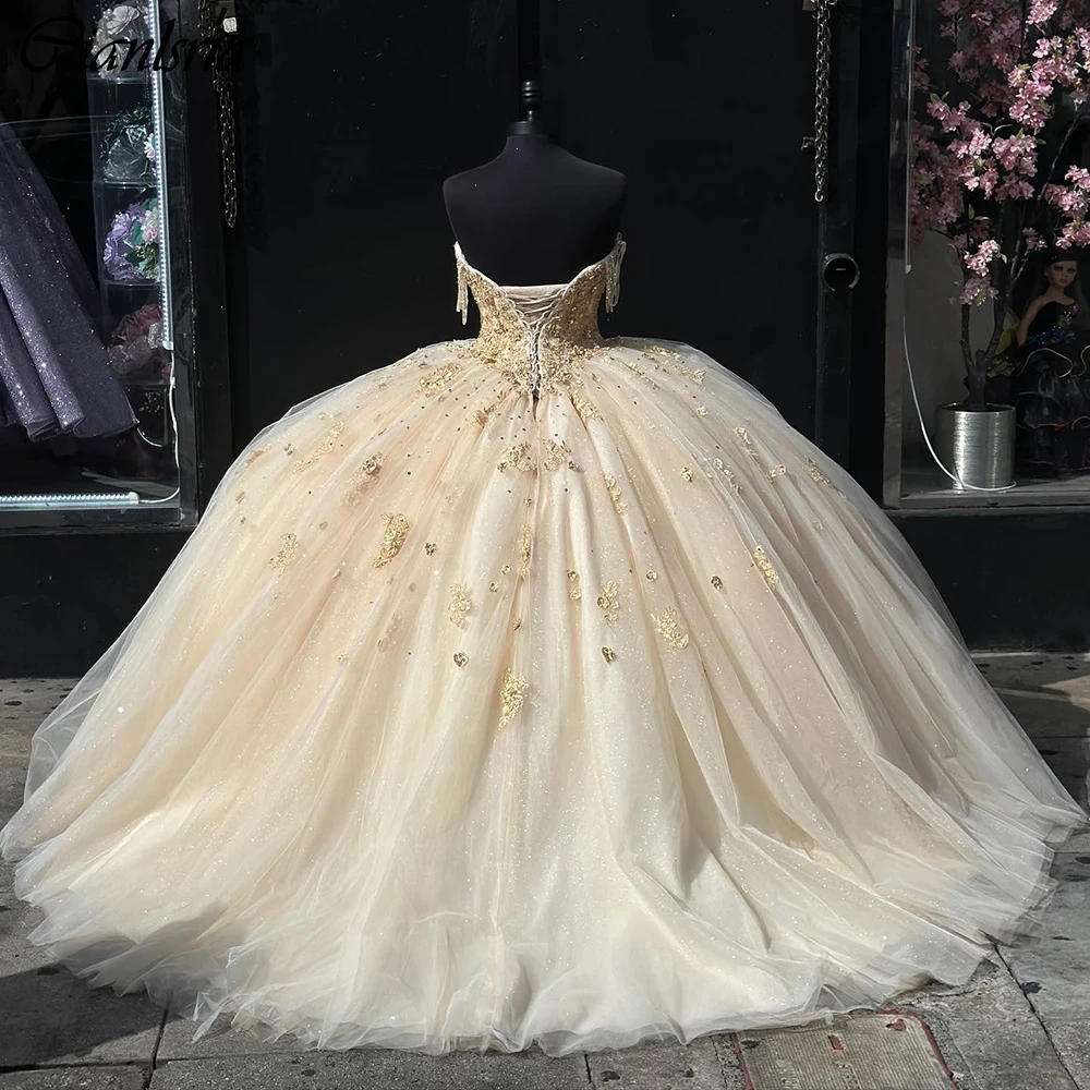

Champagne 3D Flowers Beading Ball Gown Quinceanera Dresses Off The Shoulder Appliques Lace Corset Vestidos De 15 Años