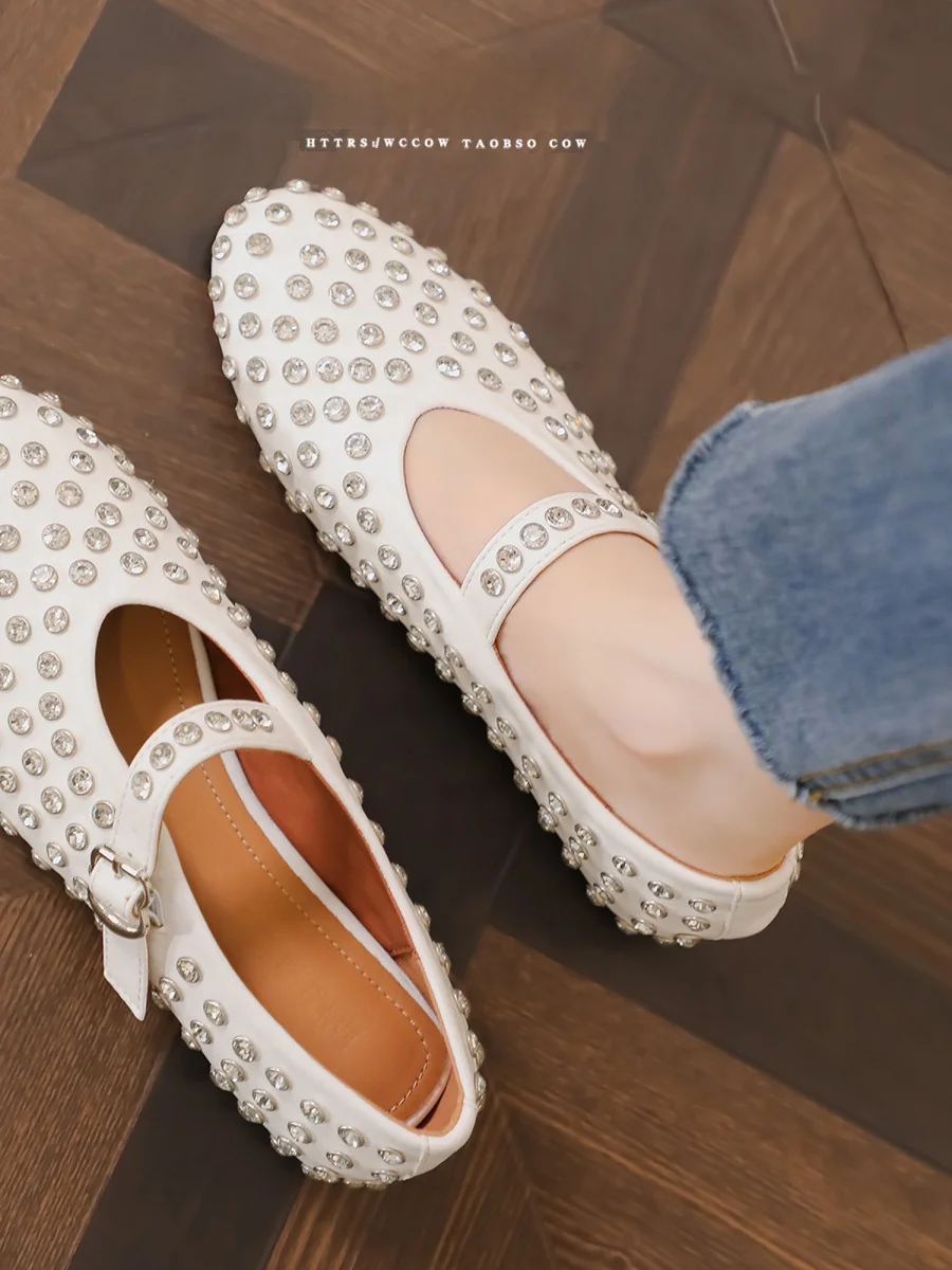 retro-flat-mouth-ballet-flats-women's-shoes-spring-2025-new-style-round-head-rivet-rhinestone-slip-on-fashionable-flats