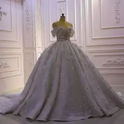 Romantic Ball Gown Wedding Dresses 3D Floral Appliques Off Shoulder Lace Backless Court Gown Bridal Customized Robe De Mariée
