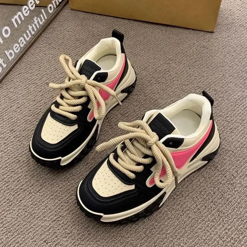 

2024 autumn new platform sneakers niche versatile women's shoes are popular this year