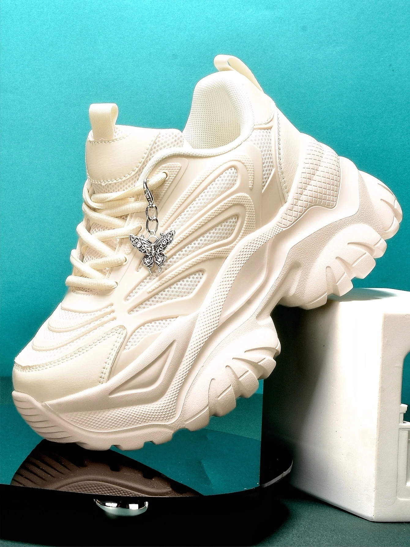 Thumbnail 4 - #15 Trending Platform Sandals Right Now