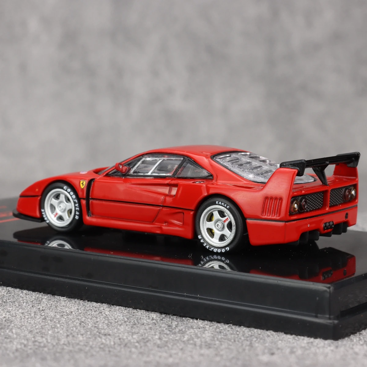 Diecast Model Car Tarmac Works 1:64  Ferrari F40 LM Car Mode Ferrari F40 Play Vehicles Toys for Boys