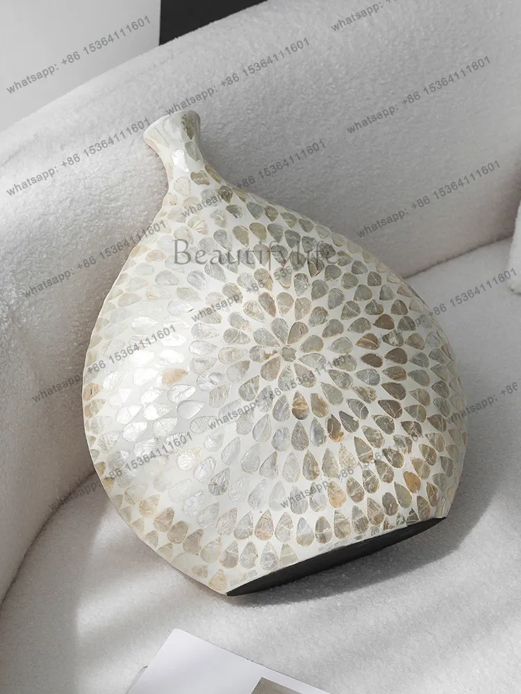 

LJYHigh-end European cream wind shell vase high-end guest restaurant coffee table decoration ornament