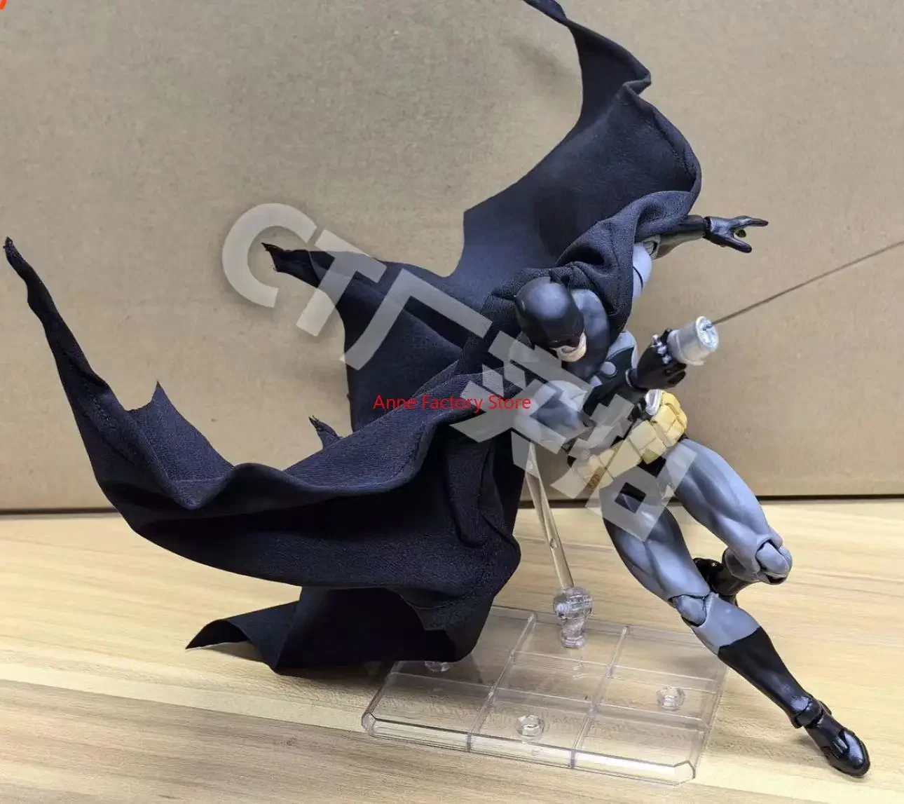 

2025 NEW CT Toys Batman Figure Batman Mafex 126 Action Figure DC Justice League Hush Figurine The Dark Knight Collection Kid Toy