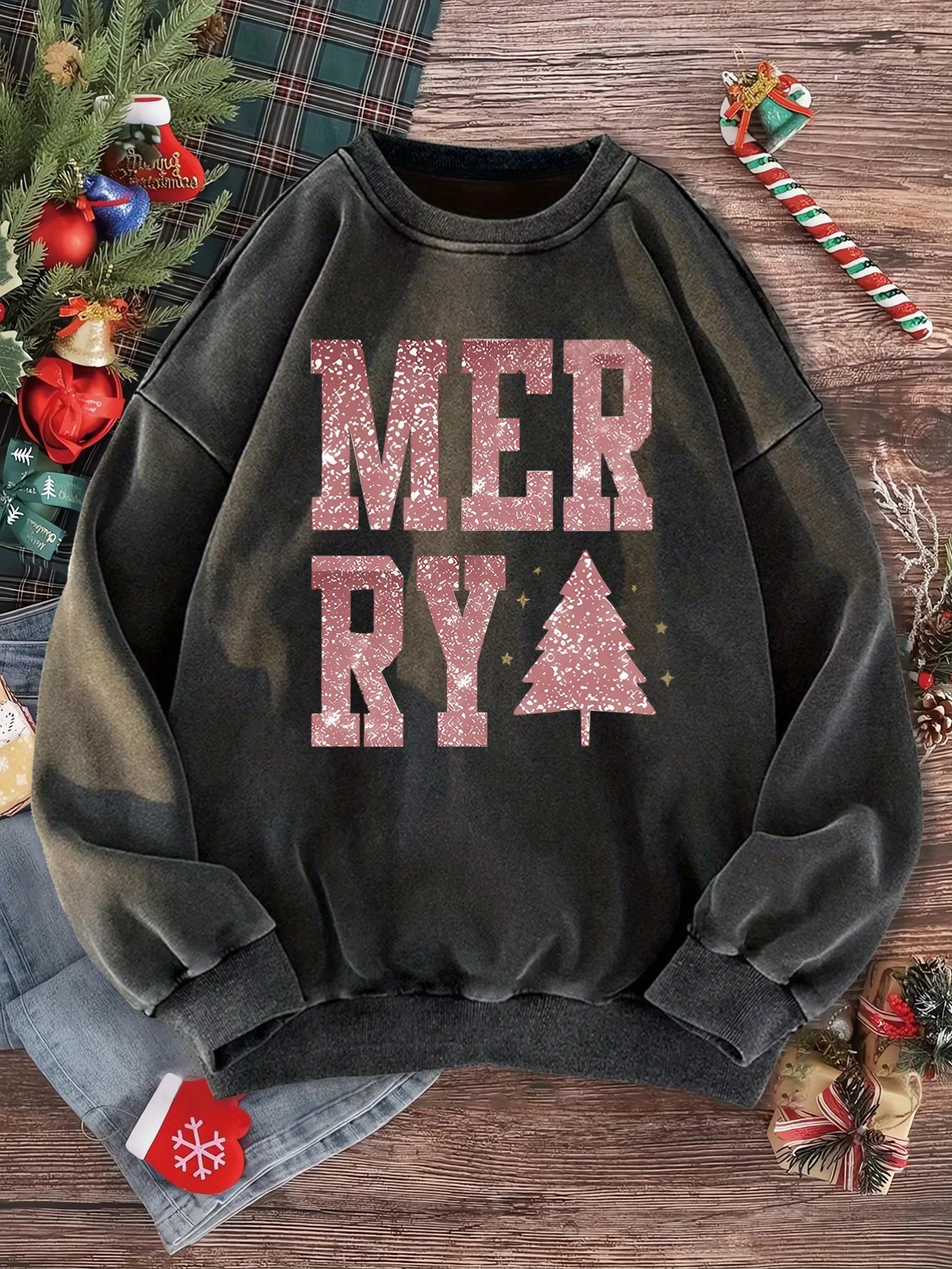

Women's Vintage Washed Christmas Iridescent Pink Glitter Print Sweatshirt - Oversized Fit with Sparkling "merry" Lettering