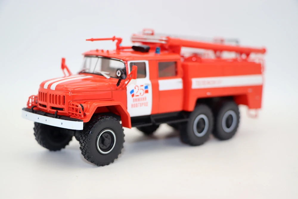 NEW SSM 1/43 ZIL 131(AC-40) Fire Truck 25th USSR Vehicle Scale Models Diecast For collection Gift