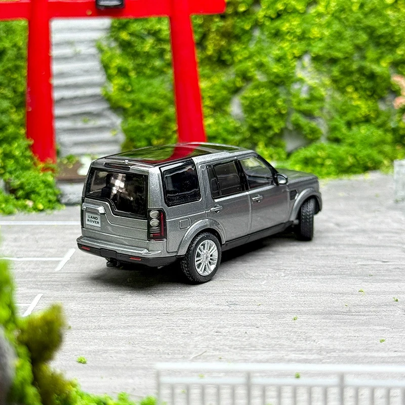 WHELART Scala 1:64 Discovery IV/Rover Sport Modello di auto in lega Collezione statica Decorato Regali di festa Giocattoli Regalo souvenir