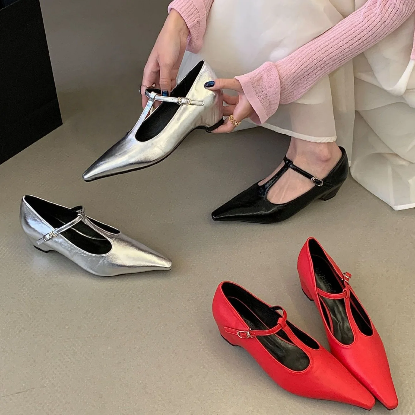 

French Style Wedge Shoes T-Strap High Heels Elegant Office Single Shoes Simple High Heels Internal height increasing Single Shoe