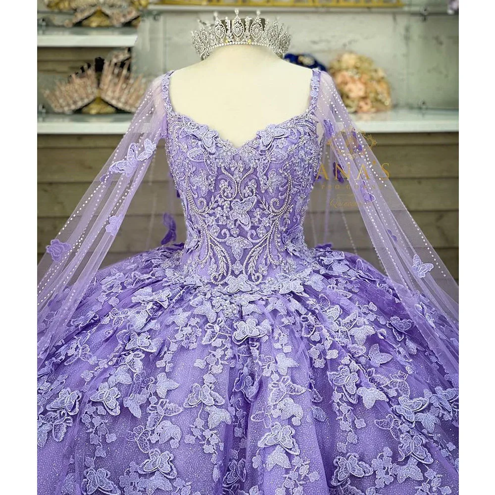 Vestidos románticos de Quinceañera de mariposa Lila lavanda con capa envolvente, caftán con cuentas, corsé con cordones, vestido de graduación dulce 16