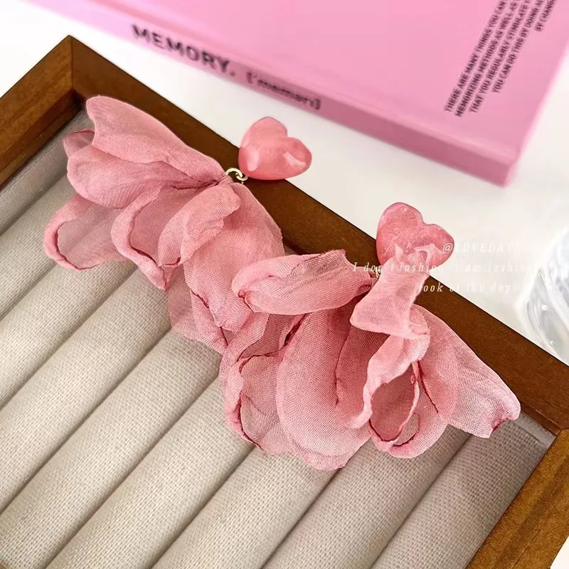 Sweet Mesh Fabric Flower Petal Love Heart Drop Earrings for Women Korean Temperament Versatile Summer Jewelry Party Gift
