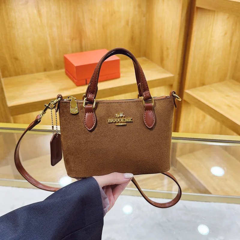 

2025 Matte Bucket Bag, Vintage Shoulder Purse for Women, Textured Crossbody Tote, Minimalist Day-to-Night Bag, Elegant Sling Bag