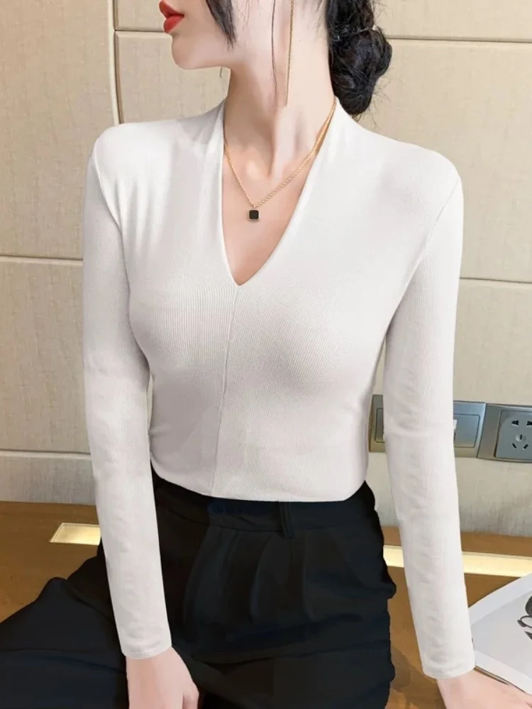 

Women's V-ne Long Sve Base irt 95 Cotton Inner Wear Large Size Autumn Winter Outerwear Sli Top Commute Faion