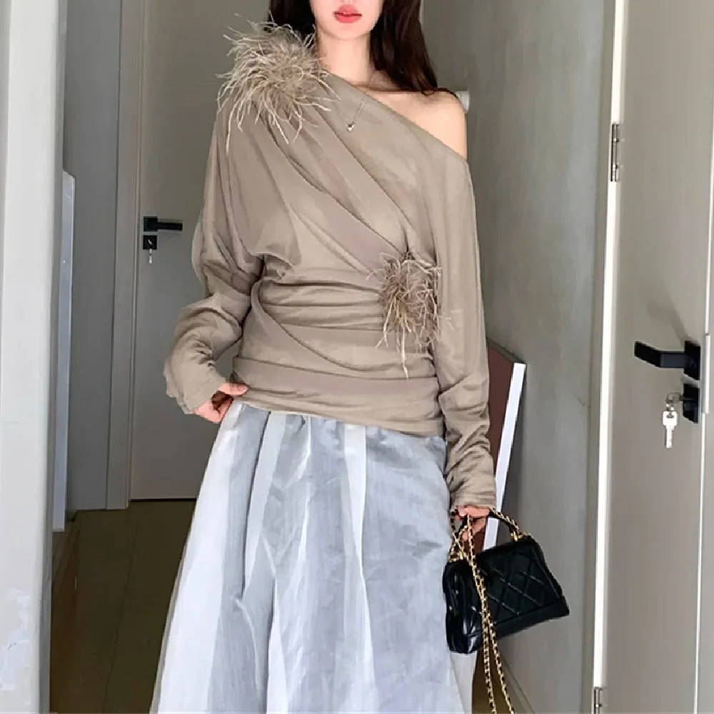 

Женская модная рубашка 2026 года, шифон, с перьями и бахромой, свободный крой, повседневная, плиссированная, женский топ, футболка, новинка Y2K, универсальный пуловер