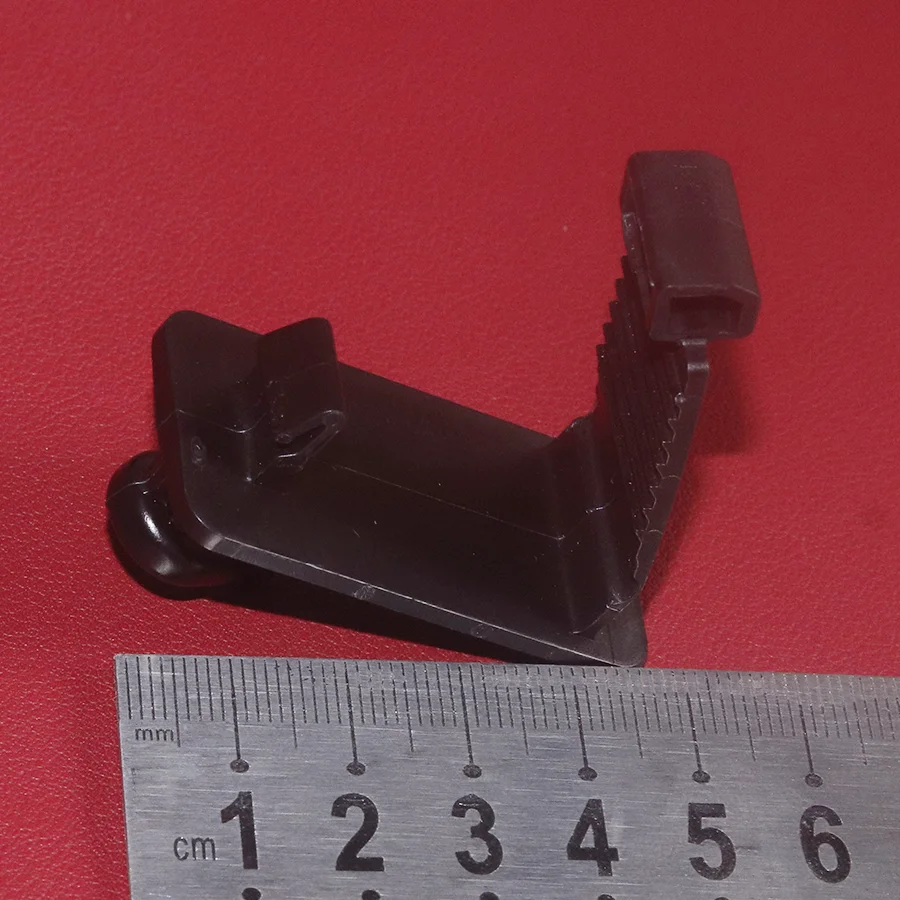 1Pc Car Interior Carpet Mat Hook Clips Retainer Fit For Jaguar Land Rover Range Rover Evoque Discovery Sport 4 5 LR030413