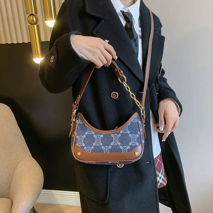 

2026 New Women's Bag Premium Chain Underarm Bag Retro Printed Crescent Bag Old Flower Versatile Shoulder Crossbody Bag