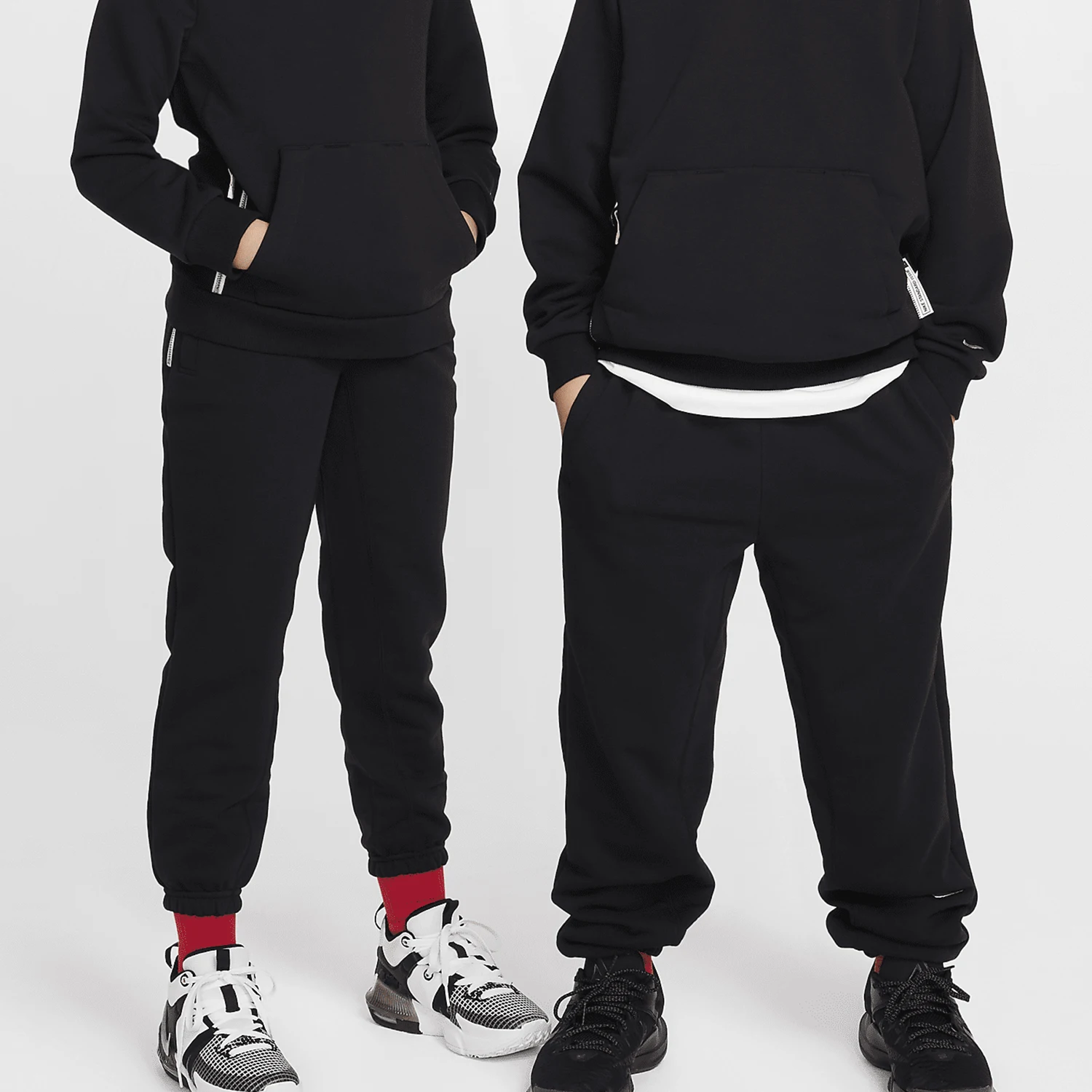 

Официальные детские брюки Nike Authentic Standard Issue Dri-FIT Big FZ5027-010