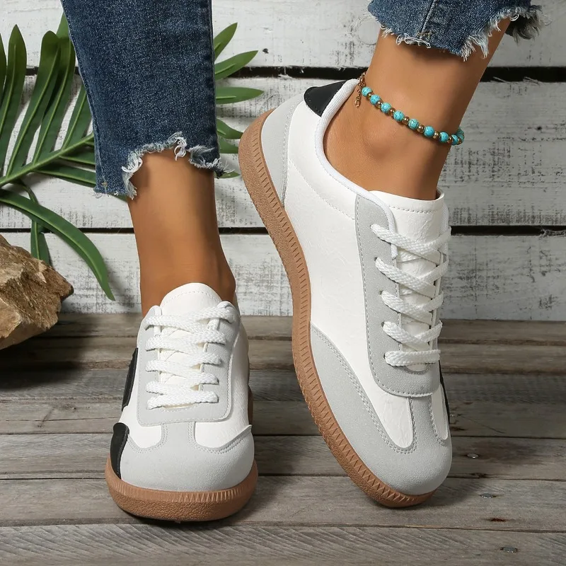 Sepatu Kets Wanita 2025 Musim Semi Baru Mewah Sepatu Datar Nyaman Slip On Sepatu Wanita Lembut Sepatu Luar Ruangan Ringan untuk Wanita