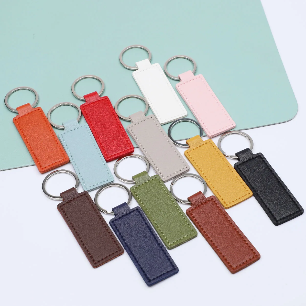 Image of Personalisierter Schlüsselanhänger aus PU-Leder mit Namenslogo, rechteckig, Laser, personalisierter Raumnummer, Schlüsselanhänger, Geschenktüte, hängender Schlüsselanhänger