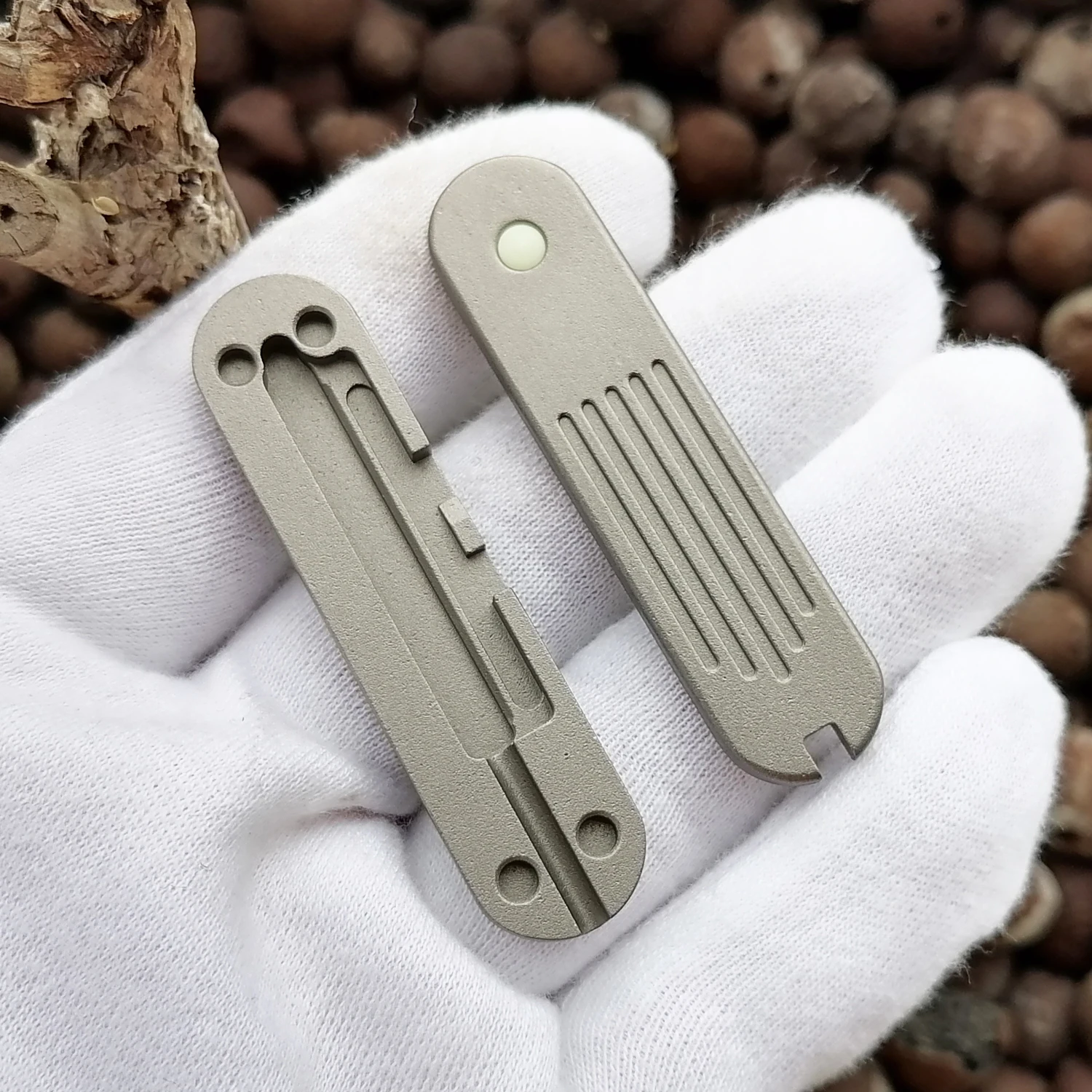 1 par de escamas TC4 de aleación de titanio hechas a medida, punto brillante para cuchillo del ejército suizo Victorinox de 58mm, almohadilla de mango TI modificada para SAK 58