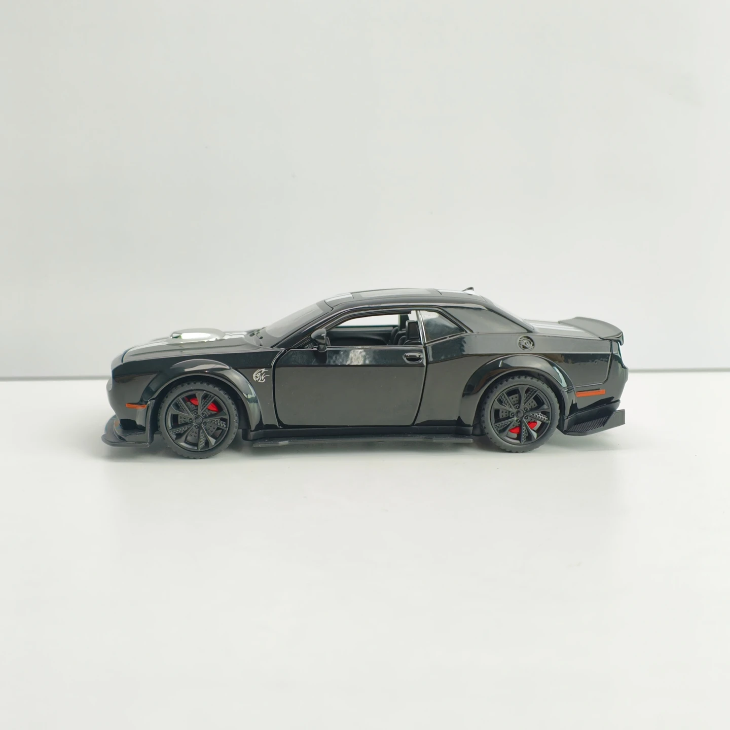 1:32 simulation Dodge Hellcat SRT modified alloy car model, doors and engine hood, trunk can be opened with sound and light gift view 4