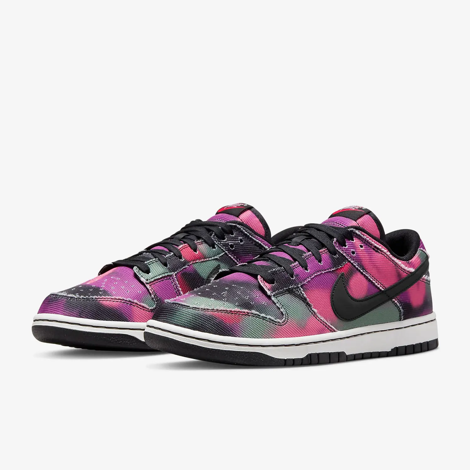 

Nike Genuine Product DUNK LOW RETRO PRM Men's Sneakers DM0108-002