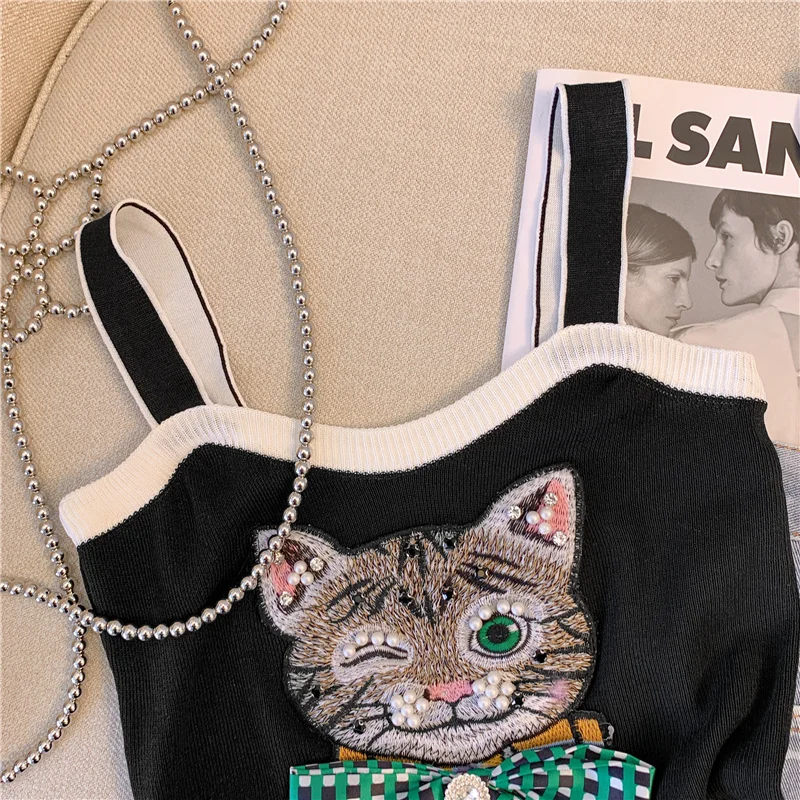 2024 Summer Stylish Sexy Slim Knit Vests Women Cartoon Bowtie Beaded Crop Tops Sleeveless Fashion Chic Ladies Knitwear Vest