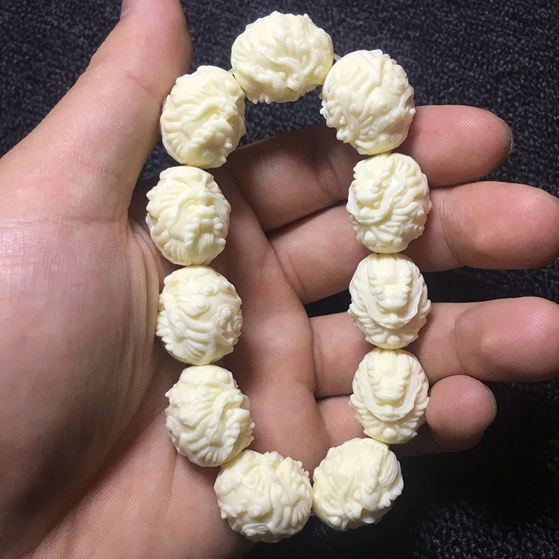 Ivory Fruit Carving Engraved Plate Clerodendrum Thomsonae Beads Bracelet2.2*1.8*2cm*11Bodhi Seeds Pieces Beads Car Hanger Beads