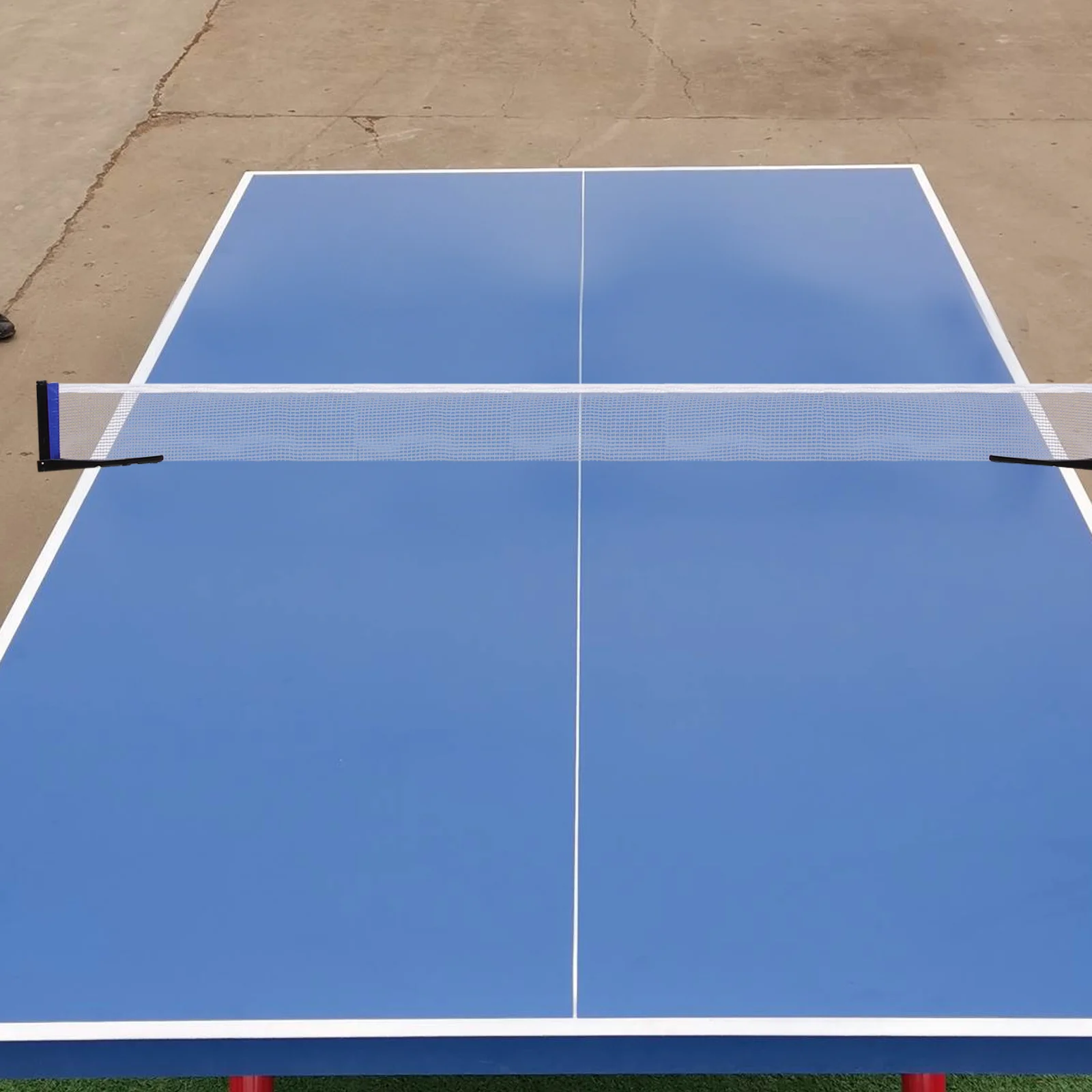 مجموعة واحدة من شبكة تنس الطاولة المحمولة القابلة للطي مع رف، تصميم خفيف الوزن ومقاوم للاهتراء للاستخدام الداخلي والخارجي