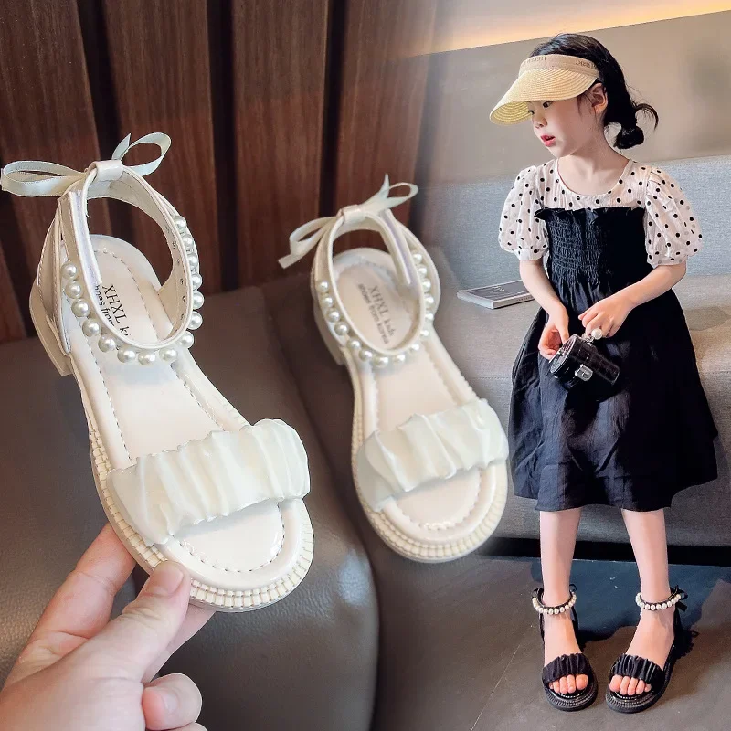 Sandali per ragazze bambini estate nuovi bambini moda morbida principessa pizzo perle versatili bellissime scarpe eleganti per il matrimonio della