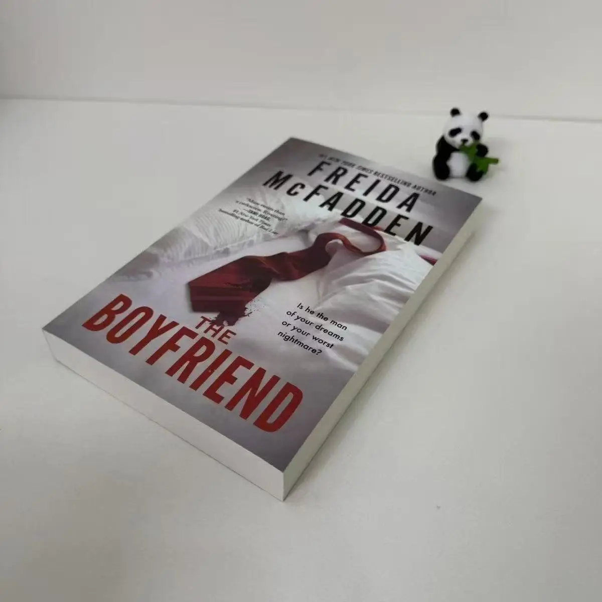 The Boyfriend By Freida McFadden Paperback Book in English