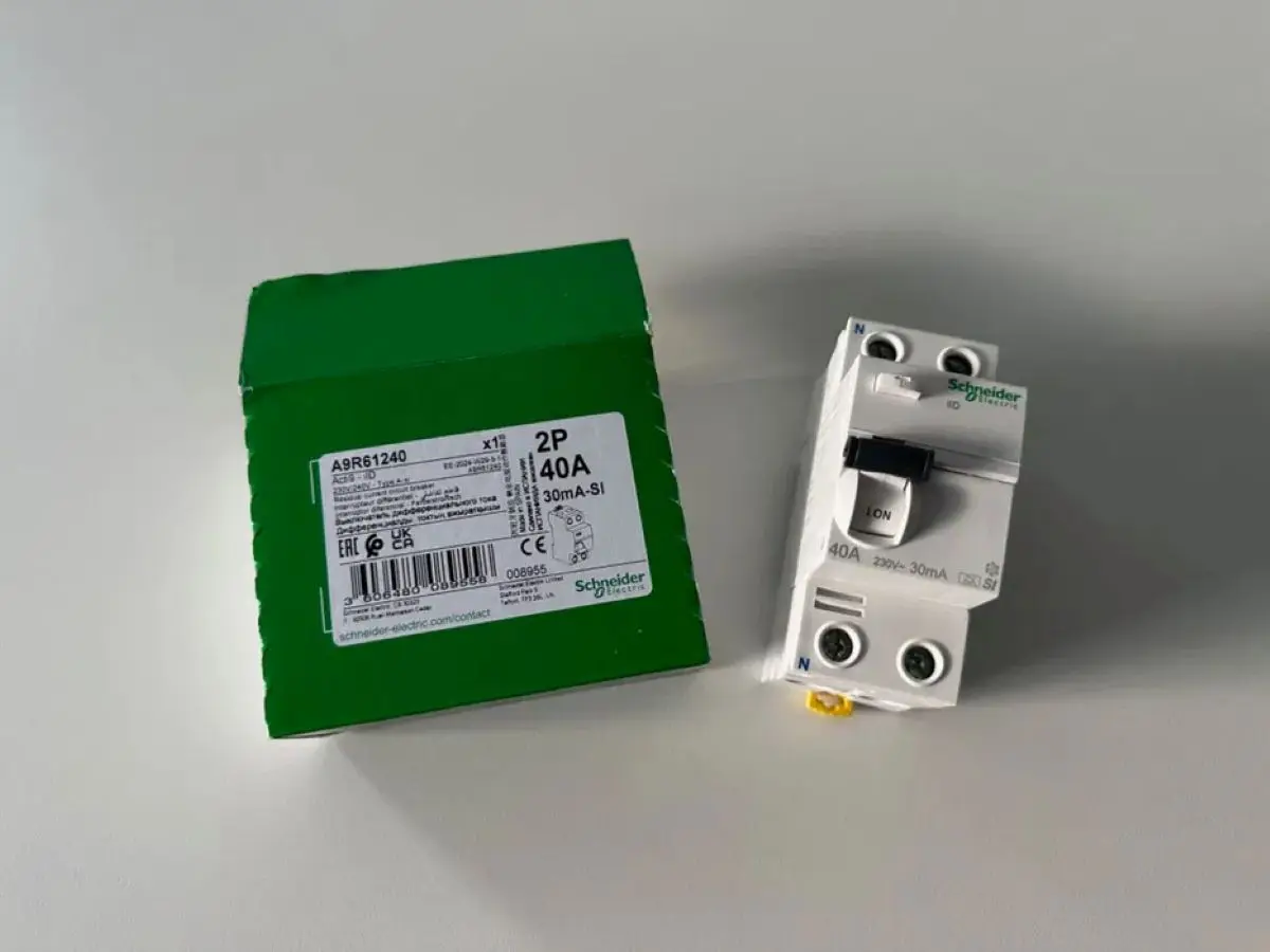 

A9R61240 Residual current circuit breaker (RCCB), Acti9 iID, 2P, 40A, A-SI type, 30mA