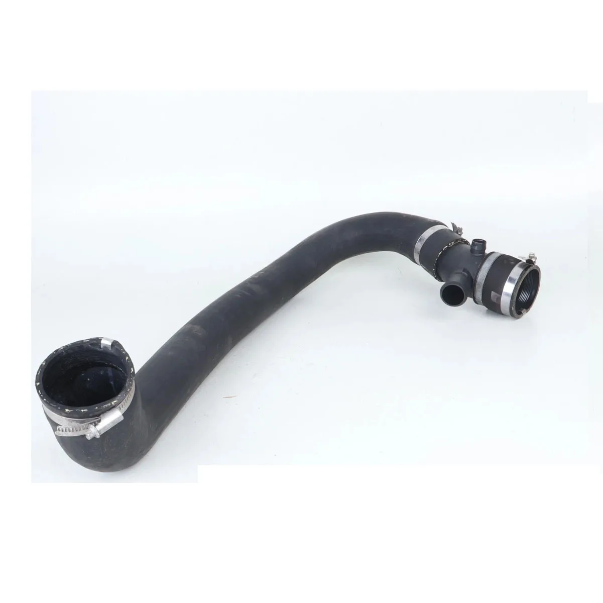 

Air Hose for Intercooler in Automotive Parts LR063268