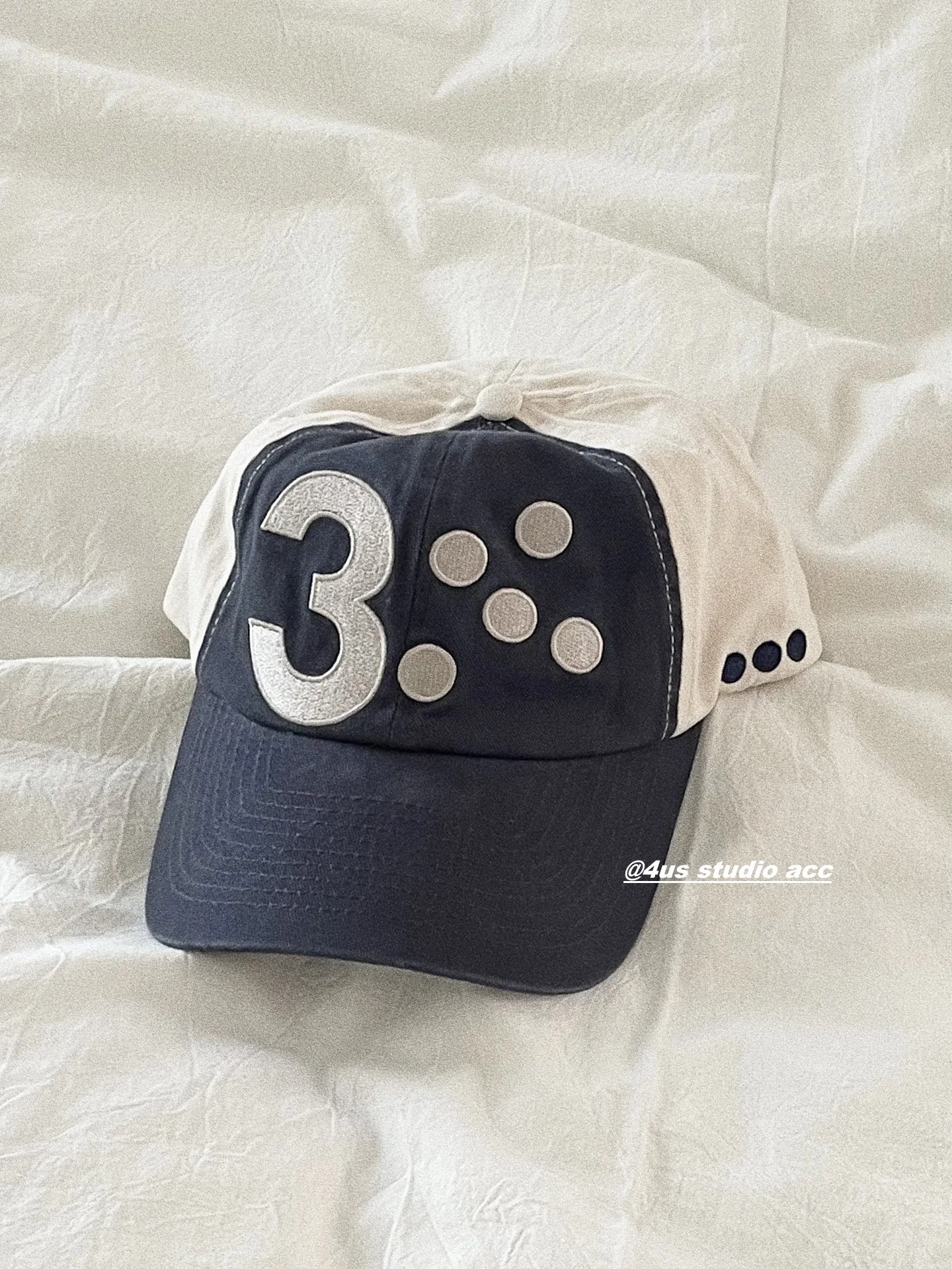 

Embroidery soft top color matching baseball cap women's four-season versatile curved brim cap shows small face