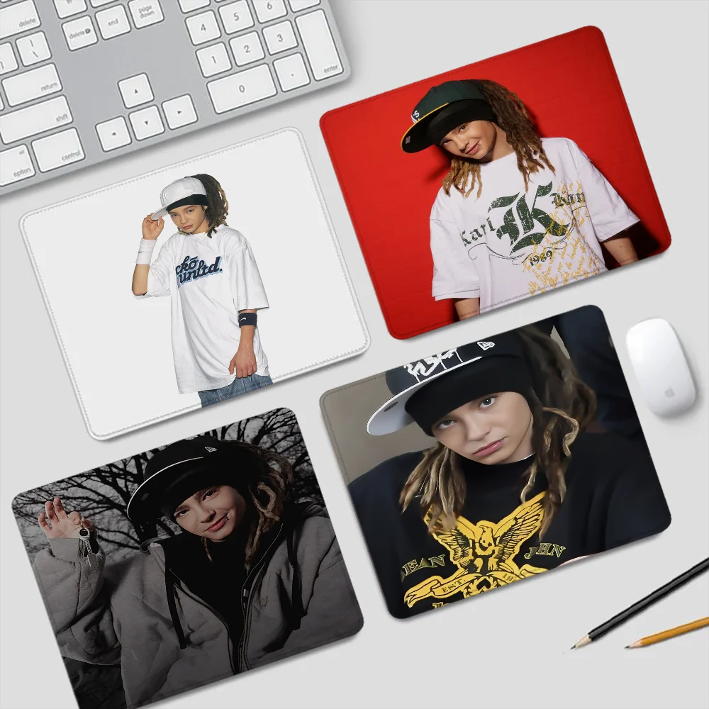 

Small Cute Mouse Pad Gaming Mousepad Anime Tom Kaulitz Desk Gadgets Offices Accessories Computer Desk Mat Office Rug Gamer Mats